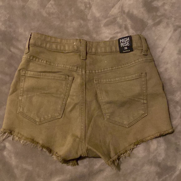 TALULA green jean shorts - Picture 3 of 3